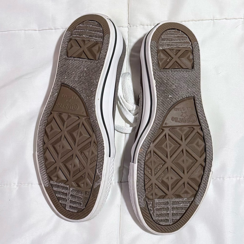 Converse Chuck Taylor All Star Low Tops – Gray – Women’s Size 8 - Picture 4 of 4